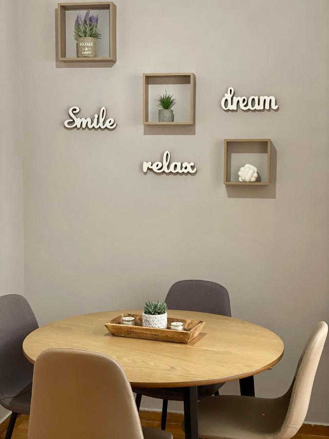 Vivian Modern Apartment 아테네 외부 사진