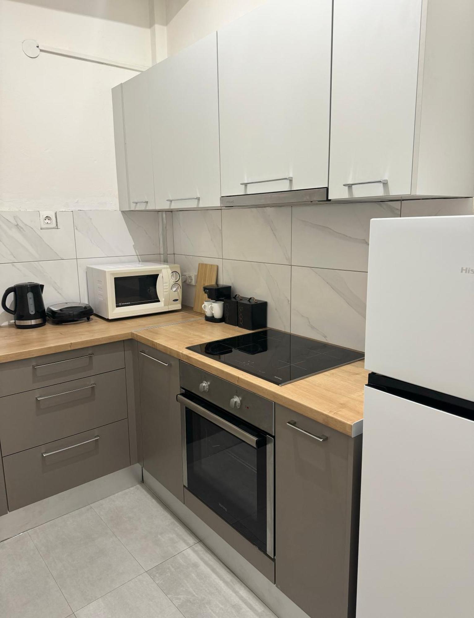 Vivian Modern Apartment 아테네 외부 사진